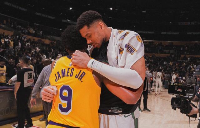 1742537187043035750.jpg GmipQrsbsAAb6ss.jpg