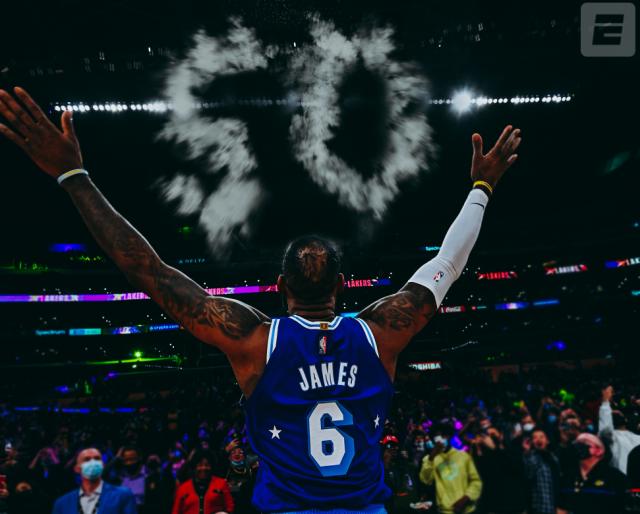 开云智能服务-三场比赛两次轰下50+ 37岁的詹姆斯依然不所不能