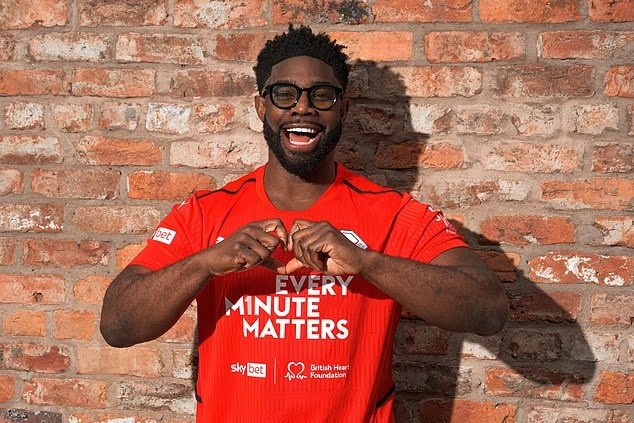 开云体育平台-多位英超名宿助力宣传英国心脏健康月，呼吁球迷学习心肺复苏术